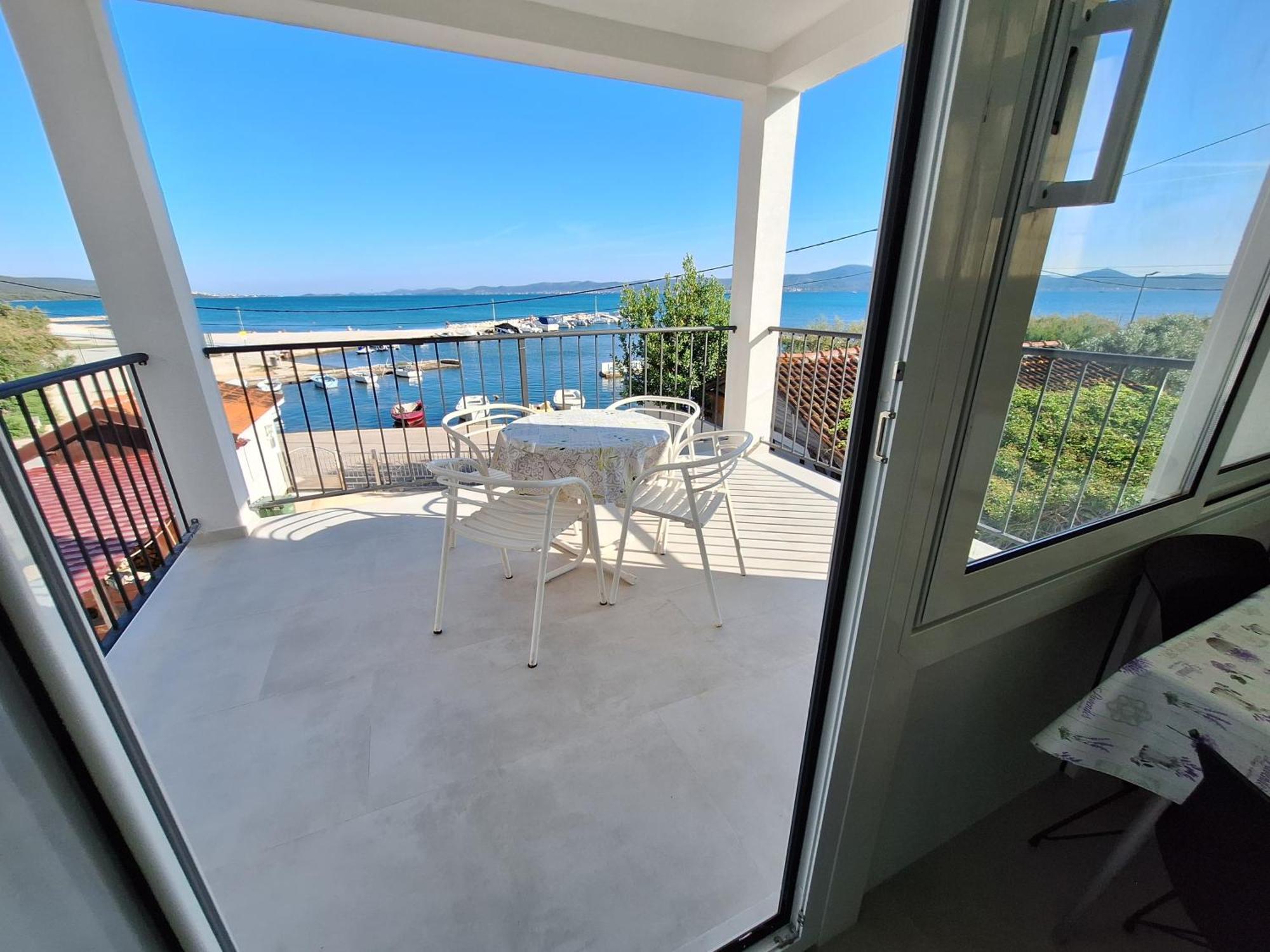 Seagull By The Sea Apartment Sukosan Exterior photo